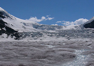 コロンビア大氷原の湧き水